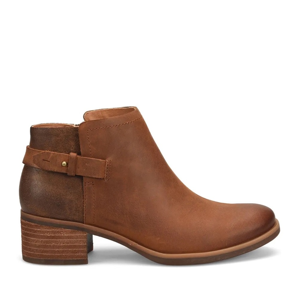 NIB Korks Sonya Distressed Leather Boot